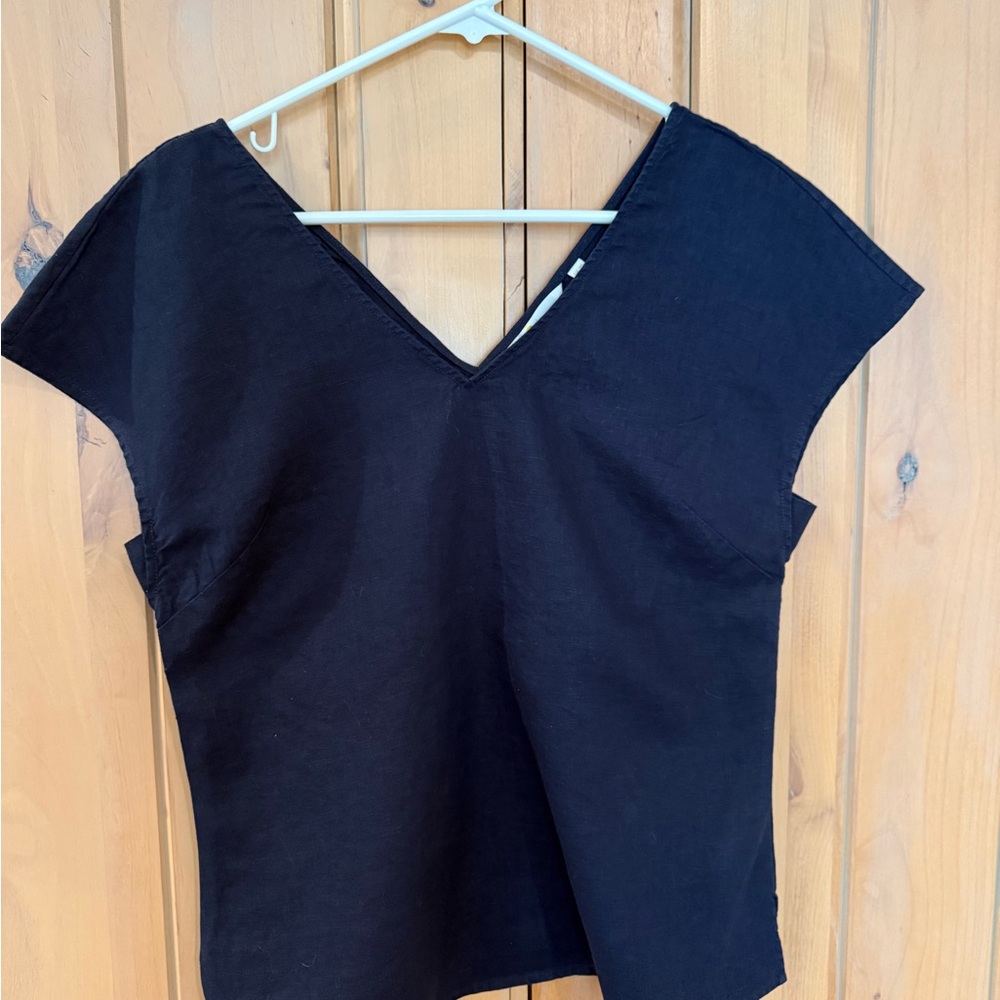 Boden Black V-Neck Short Sleeve Top